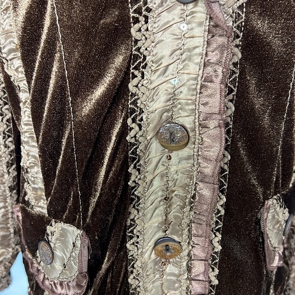 RED Coral Crushed Velvet and Lace Button Up Blazer - Picture 2 of 12